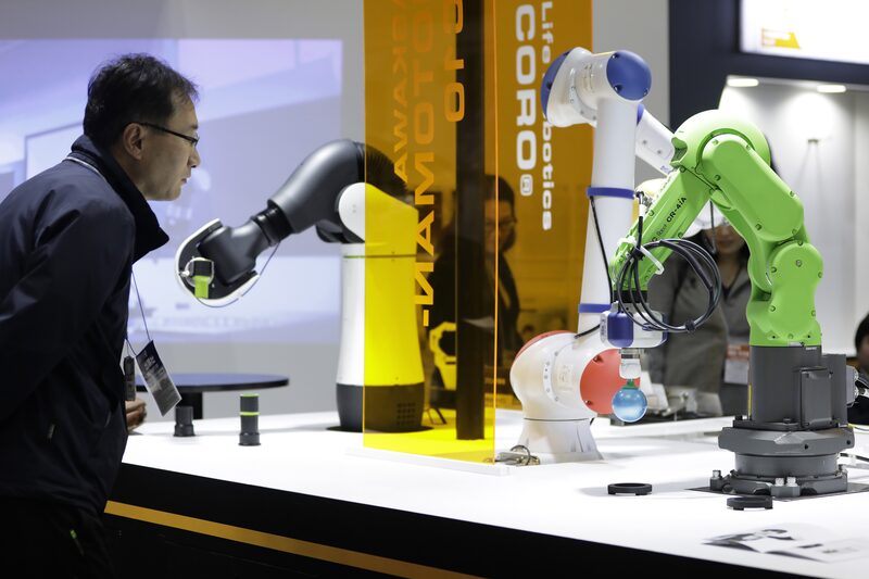 Robô industrial Robô industrial