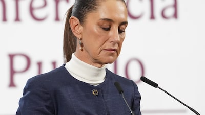 Claudia Sheinbaum enfrenta presión por violencia en medio de arresto en caso del alcalde Manzo Claudia Sheinbaum enfrenta presión por violencia en medio de arresto en caso del alcalde Manzo