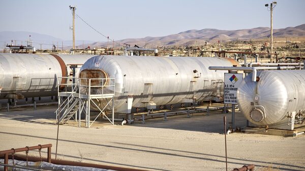 Petróleo en máximos de 8 semanas por caída de existencias en EE.UU. y estímulos chinos Petróleo en máximos de 8 semanas por caída de existencias en EE.UU. y estímulos chinos