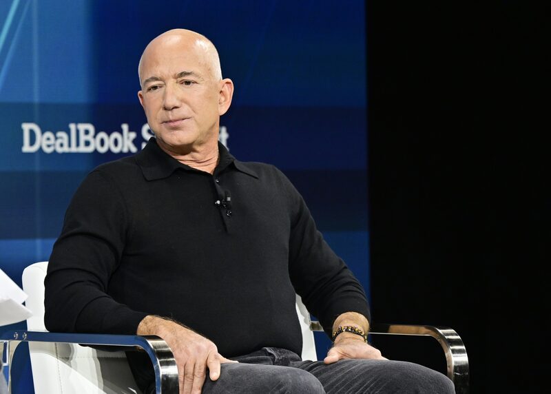 Jeff Bezos: la IA vive una “burbuja industrial” que traerá pérdidas y beneficio. Jeff Bezos: la IA vive una “burbuja industrial” que traerá pérdidas y beneficio.