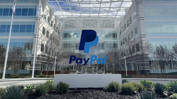 Stripe y Advent ofrecen más de US$53.000 millones para comprar PayPal, según Reuters Stripe y Advent ofrecen más de US$53.000 millones para comprar PayPal, según Reuters