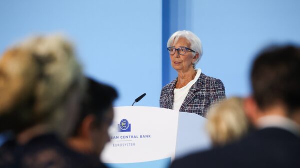 BCE mantém juros e diz que decisão de setembro está ‘em aberto’ BCE mantém juros e diz que decisão de setembro está ‘em aberto’