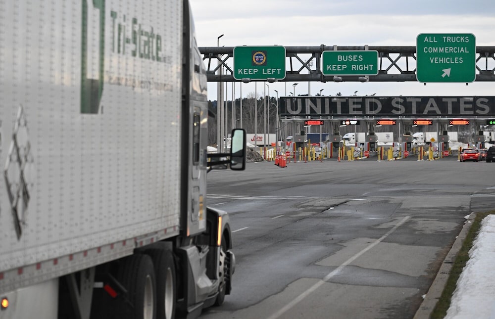 La Secretaría de Economía inició consultas con 30 sectores productivos rumbo a la revisión del T-MEC en 2026, en un proceso respaldado por el Consejo Coordinador Empresarial. La Secretaría de Economía inició consultas con 30 sectores productivos rumbo a la revisión del T-MEC en 2026, en un proceso respaldado por el Consejo Coordinador Empresarial.