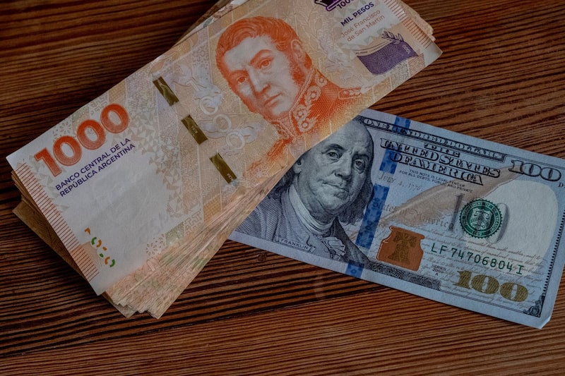 Traders apuestan a que Milei aplastará inflación del 200% al 25% Traders apuestan a que Milei aplastará inflación del 200% al 25%