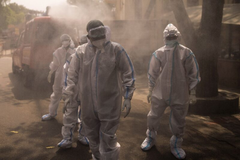 Grupo sofre críticas de independentes após apoiar o aconselhamento do primeiro-ministro Narendra Modi e do Ministério da Saúde Grupo sofre críticas de independentes após apoiar o aconselhamento do primeiro-ministro Narendra Modi e do Ministério da Saúde