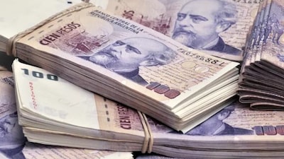 Peso argentino, com dias contados com Milei, ganha força com medidas do governo Peso argentino, com dias contados com Milei, ganha força com medidas do governo