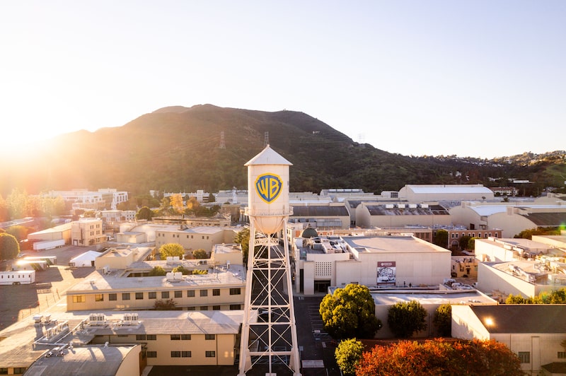 Netflix To Buy Warner Bros. In $72 Billion Cash, Stock Deal Netflix To Buy Warner Bros. In $72 Billion Cash, Stock Deal