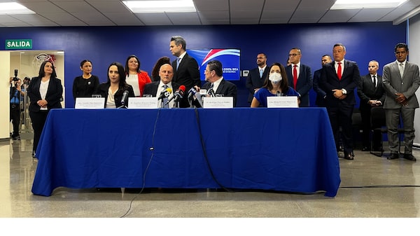 Rodrigo Chaves presenta a su próximo jerarca de Hacienda y Banco Central Rodrigo Chaves presenta a su próximo jerarca de Hacienda y Banco Central