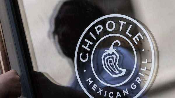 Chipotle retira jalapeños en Minnesota por posible vínculo con un brote de salmonela Chipotle retira jalapeños en Minnesota por posible vínculo con un brote de salmonela