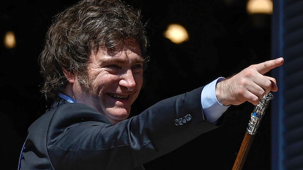 Exclusiva: Larry Fink confirmó a Javier Milei que vendrá a la Argentina en mayo Exclusiva: Larry Fink confirmó a Javier Milei que vendrá a la Argentina en mayo