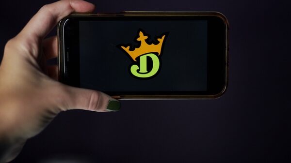 DraftKings se desploma tras un informe sobre retiradas de dinero no autorizadas DraftKings se desploma tras un informe sobre retiradas de dinero no autorizadas