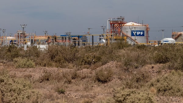 Acuerdo YPF-Petronas cambiará matriz exportadora argentina, según Secretaría de Energía Acuerdo YPF-Petronas cambiará matriz exportadora argentina, según Secretaría de Energía