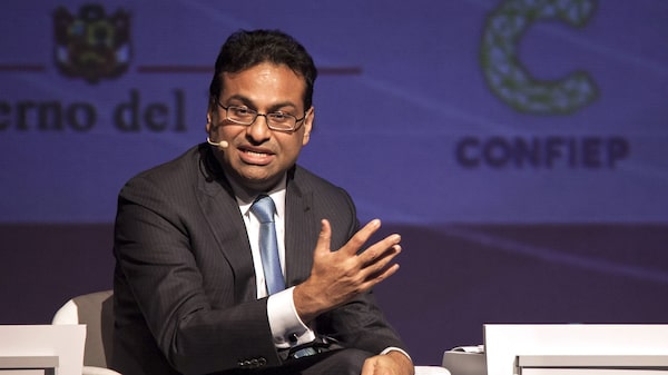 Starbucks nombra al jefe de Reckitt Narasimhan como próximo CEO Starbucks nombra al jefe de Reckitt Narasimhan como próximo CEO