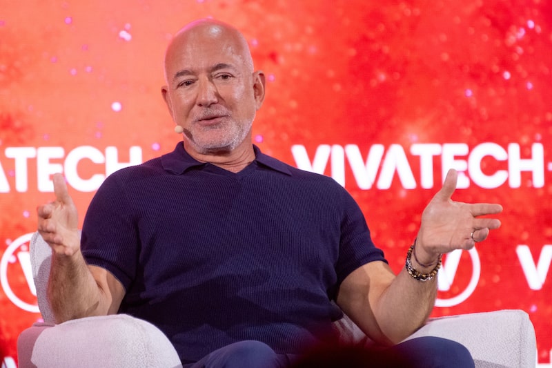 Blue Origin afirma que lanzará un cohete New Glenn este año Blue Origin afirma que lanzará un cohete New Glenn este año