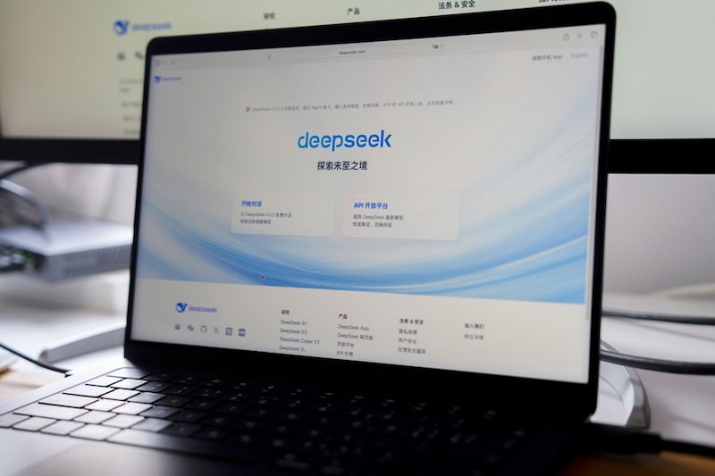 La página web de Deepseek en una computadora en Shanghái, China. La página web de Deepseek en una computadora en Shanghái, China.
