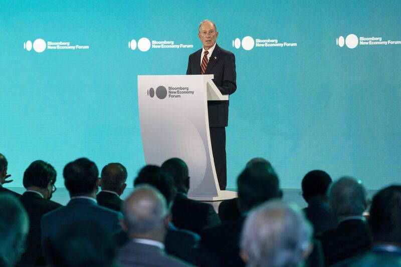 Michael Bloomberg fala durante evento em Singapura Michael Bloomberg fala durante evento em Singapura