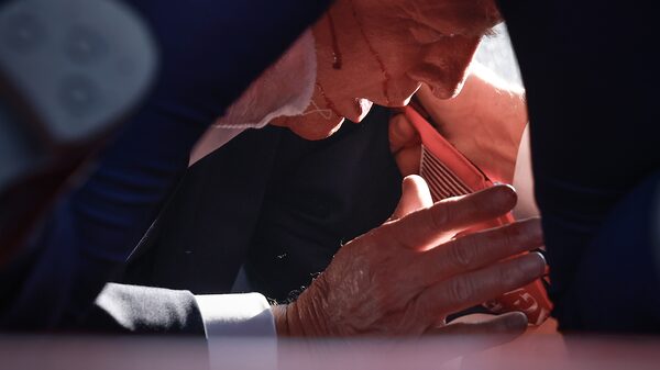 Medios estadounidenses reportan lesión a Donald Trump por disparos Medios estadounidenses reportan lesión a Donald Trump por disparos