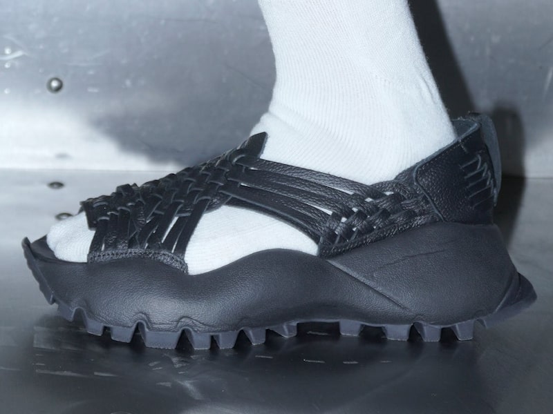 Huaraches de Willy Chavarría y Adidas Huaraches de Willy Chavarría y Adidas