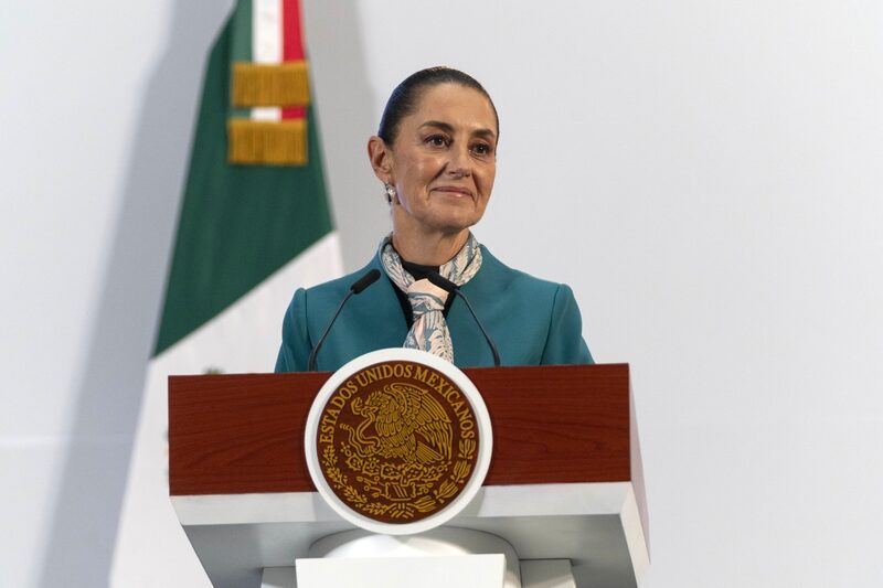 A presidente Claudia Sheinbaum disse que aguarda o ministro das Relações Exteriores, Juan Ramon de la Fuente, e o secretário de Estado dos EUA, Marco Rubio, para iniciar conversas formais entre as duas nações (Foto: Stephania Corpi/Bloomberg) A presidente Claudia Sheinbaum disse que aguarda o ministro das Relações Exteriores, Juan Ramon de la Fuente, e o secretário de Estado dos EUA, Marco Rubio, para iniciar conversas formais entre as duas nações (Foto: Stephania Corpi/Bloomberg)