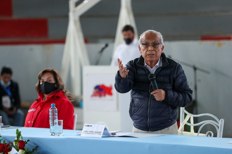 Presidente del Consejo de Ministros de Perú, Aníbal Torres, elogia gestión de Hitler Presidente del Consejo de Ministros de Perú, Aníbal Torres, elogia gestión de Hitler