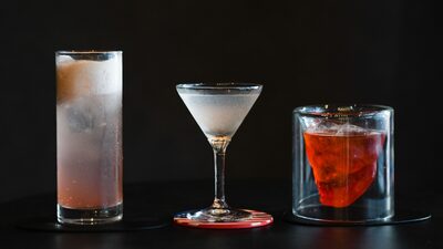 O melhor bar do mundo fica escondido em uma porta de geladeira O melhor bar do mundo fica escondido em uma porta de geladeira