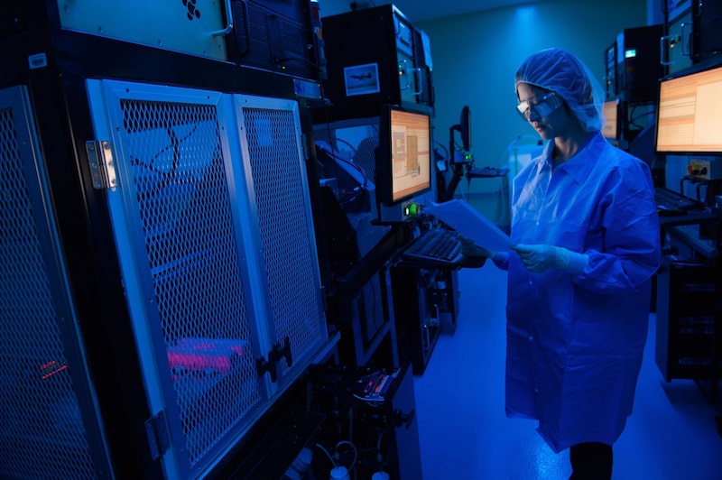 Sophie Liu, research scientist at Complete Genomics Inc., works in the sequencing center at the company's research facility in Mountain View, California, U.S., on Monday, Oct. 31, 2011. A decade ago, sequencing a single human genome took the combined efforts of laboratories and companies around the world. While the genome today remains at the frontier of biology and medicine, it's rapidly becoming accessible to thousands, if not millions of people. Photographer: David Paul Morris/Bloomberg *** Local Caption *** Sophie Liu Sophie Liu, research scientist at Complete Genomics Inc., works in the sequencing center at the company's research facility in Mountain View, California, U.S., on Monday, Oct. 31, 2011. A decade ago, sequencing a single human genome took the combined efforts of laboratories and companies around the world. While the genome today remains at the frontier of biology and medicine, it's rapidly becoming accessible to thousands, if not millions of people. Photographer: David Paul Morris/Bloomberg *** Local Caption *** Sophie Liu