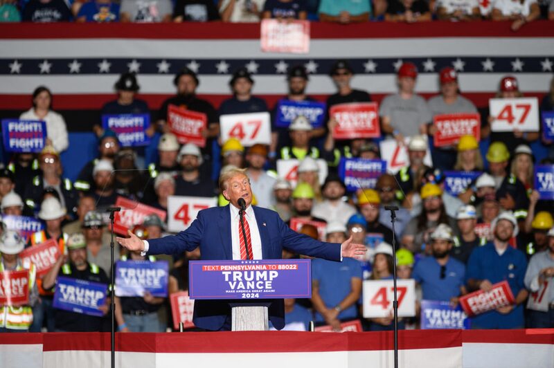 El expresidente está acusado de conspirar para anular los resultados de las elecciones de ese año. El expresidente está acusado de conspirar para anular los resultados de las elecciones de ese año.