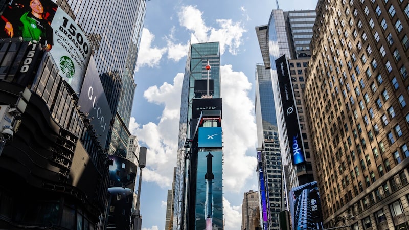Com Pritzker e Moreira Salles, family offices acumulam US$ 3,8 bi em ações da SpaceX Com Pritzker e Moreira Salles, family offices acumulam US$ 3,8 bi em ações da SpaceX