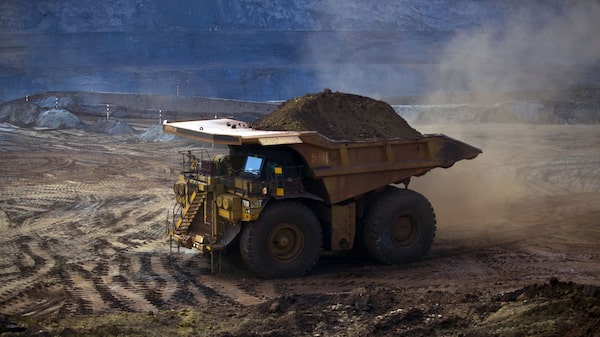 Ibovespa sobe apesar de maior cautela dos investidores; Vale (VALE3) recua quase 2% Ibovespa sobe apesar de maior cautela dos investidores; Vale (VALE3) recua quase 2%