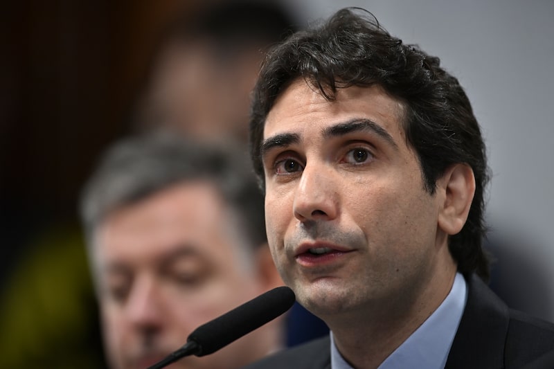 Para presidente do BC, aumento do endividamento das famílias é, até certo ponto, uma consequência natural da maior oferta de financiamento (Foto: Ton Molina/Bloomberg) Para presidente do BC, aumento do endividamento das famílias é, até certo ponto, uma consequência natural da maior oferta de financiamento (Foto: Ton Molina/Bloomberg)