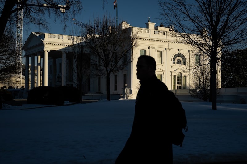 El Servicio Secreto refuerza la seguridad en lugares clave ante tensiones con Irán. El Servicio Secreto refuerza la seguridad en lugares clave ante tensiones con Irán.