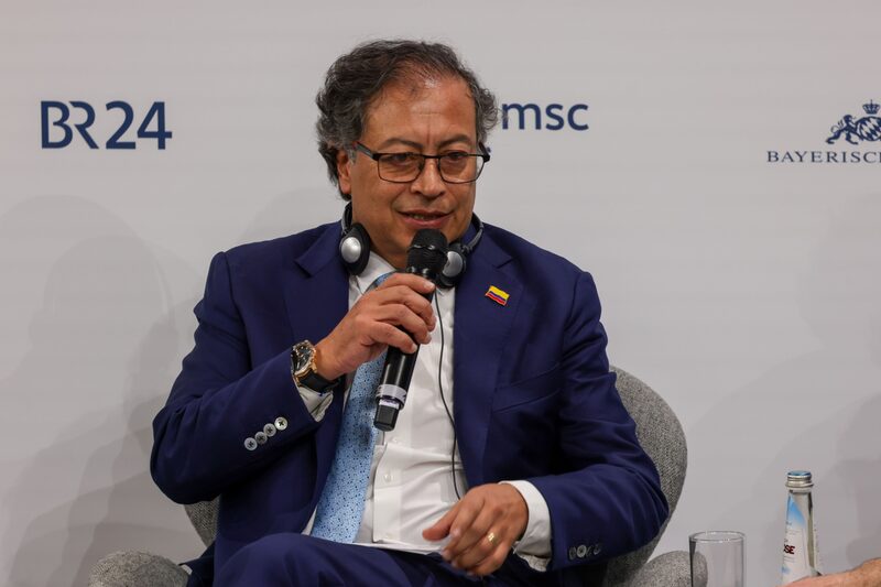 Gustavo Petro habla en la Conferencia de Seguridad de Múnich el 16 de febrero. Fotógrafo: Alex Kraus/Bloomberg Gustavo Petro habla en la Conferencia de Seguridad de Múnich el 16 de febrero. Fotógrafo: Alex Kraus/Bloomberg