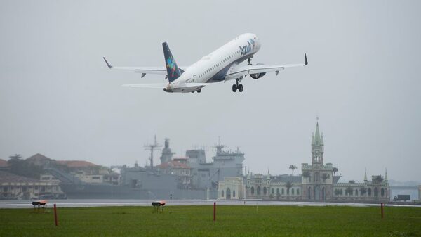 Passagem aérea mais barata? Veja o impacto do 2º corte do querosene Passagem aérea mais barata? Veja o impacto do 2º corte do querosene