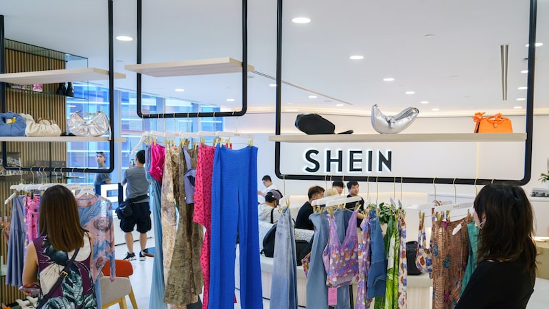 Shein busca levantar US$ 1,8 bi em IPO em Hong Kong com valuation de até US$ 27 bi Shein busca levantar US$ 1,8 bi em IPO em Hong Kong com valuation de até US$ 27 bi