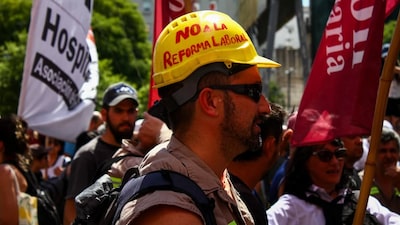 Tres países de América Latina figuran entre los diez peores del mundo para los trabajadores Tres países de América Latina figuran entre los diez peores del mundo para los trabajadores