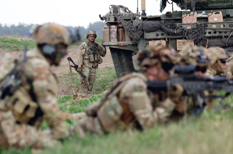 O Pentágono está pressionando fabricantes de mísseis, como Lockheed Martin e Raytheon, para que aumentem a produção para repor o estoque. (Foto: Sean Gallup/Getty Images) O Pentágono está pressionando fabricantes de mísseis, como Lockheed Martin e Raytheon, para que aumentem a produção para repor o estoque. (Foto: Sean Gallup/Getty Images)