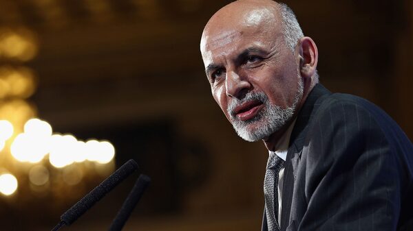 Los Emiratos Arabes Unidos aceptan al presidente afgano Ghani por “razones humanitarias” Los Emiratos Arabes Unidos aceptan al presidente afgano Ghani por “razones humanitarias”