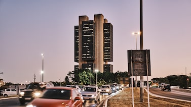 Mercado abandona perspectiva de corte de juros e vê Selic acima de 14% por anos Mercado abandona perspectiva de corte de juros e vê Selic acima de 14% por anos