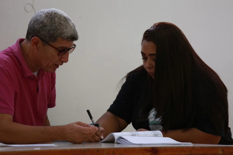 Adulto mayor ejerce su derecho al voto en las elecciones municipales, el 27 de julio de 2025. Adulto mayor ejerce su derecho al voto en las elecciones municipales, el 27 de julio de 2025.