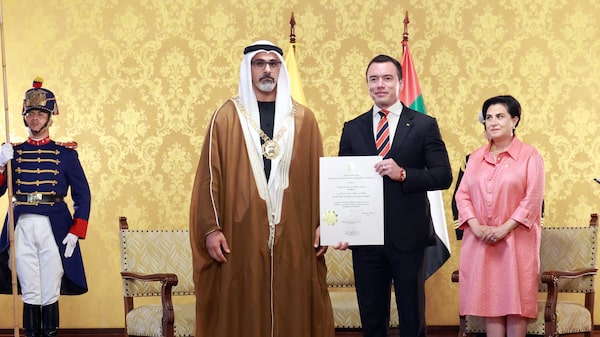 Ecuador y EAU firman acuerdo económico mientras aumenta tensión en el Medio Oriente Ecuador y EAU firman acuerdo económico mientras aumenta tensión en el Medio Oriente