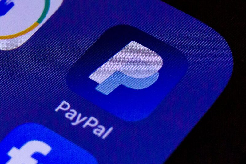 PayPal planea añadir PYUSD como opción para pagos globales a través de Hyperwallet, una empresa que ayuda a las organizaciones a enviar pagos masivos a contratistas. PayPal planea añadir PYUSD como opción para pagos globales a través de Hyperwallet, una empresa que ayuda a las organizaciones a enviar pagos masivos a contratistas.
