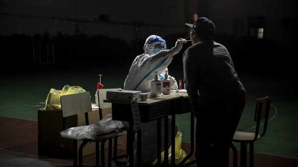 Científicos chinos diseñan mascarilla que detecta exposición al Covid-19 y gripe Científicos chinos diseñan mascarilla que detecta exposición al Covid-19 y gripe