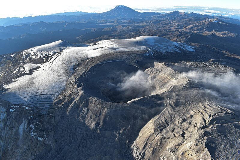 A partir del 30 de marzo el volcán Nevado del Ruiz cambió su nivel de actividad de amarillo a naranja. A partir del 30 de marzo el volcán Nevado del Ruiz cambió su nivel de actividad de amarillo a naranja.