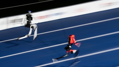 Un robot humanoide bate el récord mundial de Usain Bolt en los 100 metros en Pekín Un robot humanoide bate el récord mundial de Usain Bolt en los 100 metros en Pekín