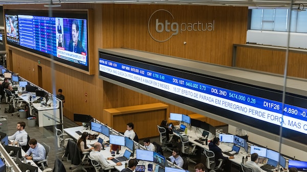 BTG Pactual lucra R$ 4,8 bi e bate recordes apesar de volatilidade global no 1º tri BTG Pactual lucra R$ 4,8 bi e bate recordes apesar de volatilidade global no 1º tri