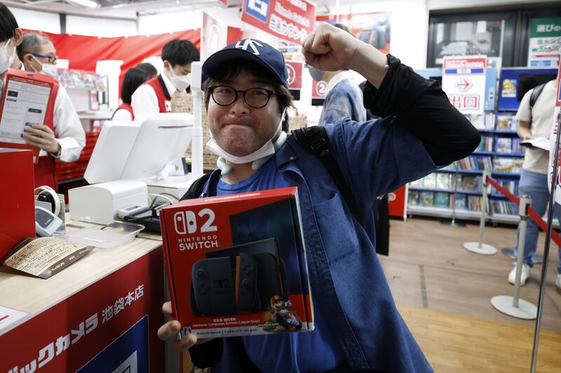 La esperada Switch 2 sucede a un éxito mundial en la original, que fue pionera en un diseño híbrido. La esperada Switch 2 sucede a un éxito mundial en la original, que fue pionera en un diseño híbrido.