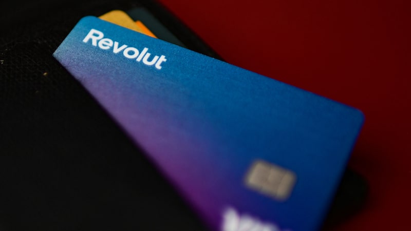 Revolut obtém licença bancária completa no Reino Unido e avança para expansão global Revolut obtém licença bancária completa no Reino Unido e avança para expansão global