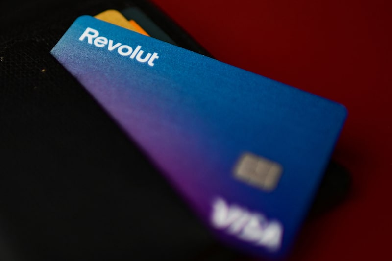 Os clientes no país serão transferidos para uma nova entidade, o Revolut Bank UK (Foto: GABRIEL BOUYS/AFP via Getty Images) Os clientes no país serão transferidos para uma nova entidade, o Revolut Bank UK (Foto: GABRIEL BOUYS/AFP via Getty Images)