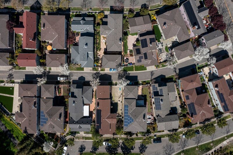 Las solicitudes del índice MBA para la compra de viviendas cayeron por segunda semana al nivel más bajo también desde febrero. Las solicitudes del índice MBA para la compra de viviendas cayeron por segunda semana al nivel más bajo también desde febrero.