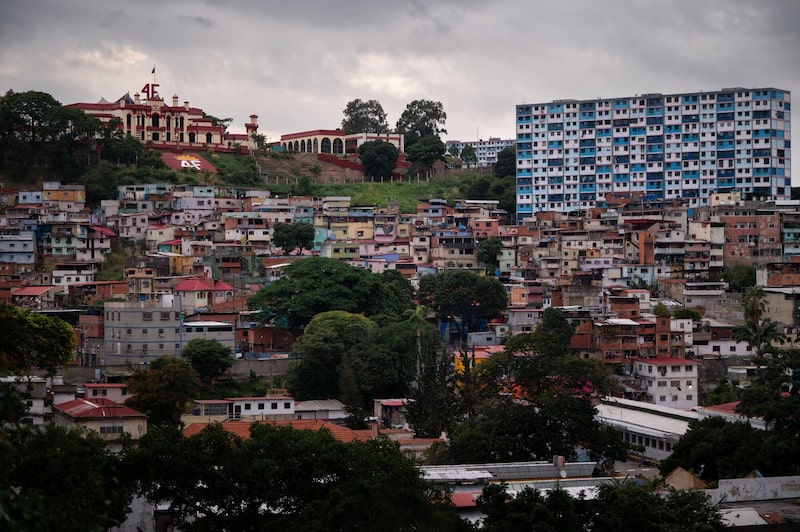 La ciudad de Caracas. La ciudad de Caracas.